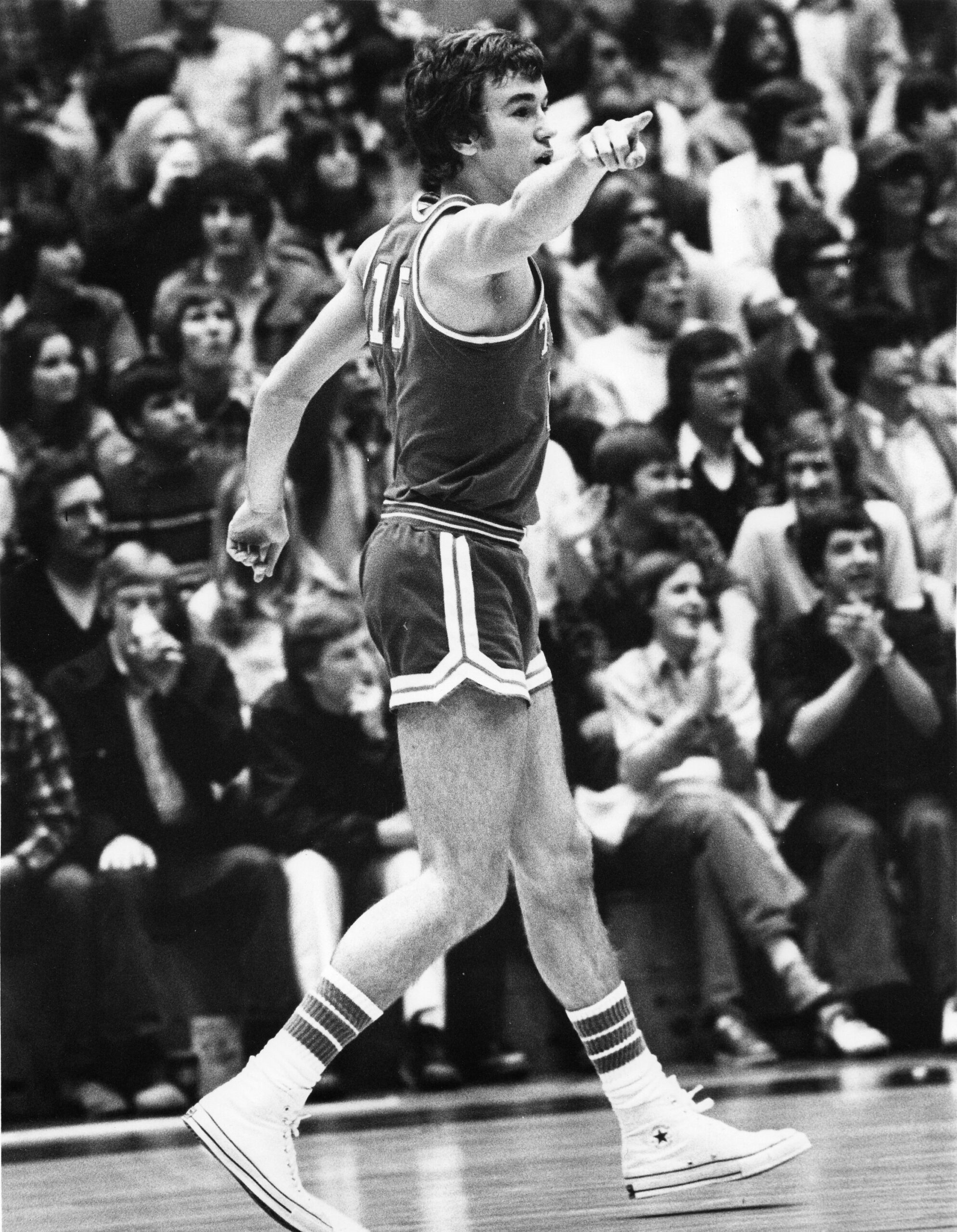 1974 delatour_tommy_basketball  (8).jpg