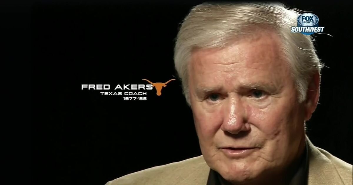 Fred Akers the look.jpg