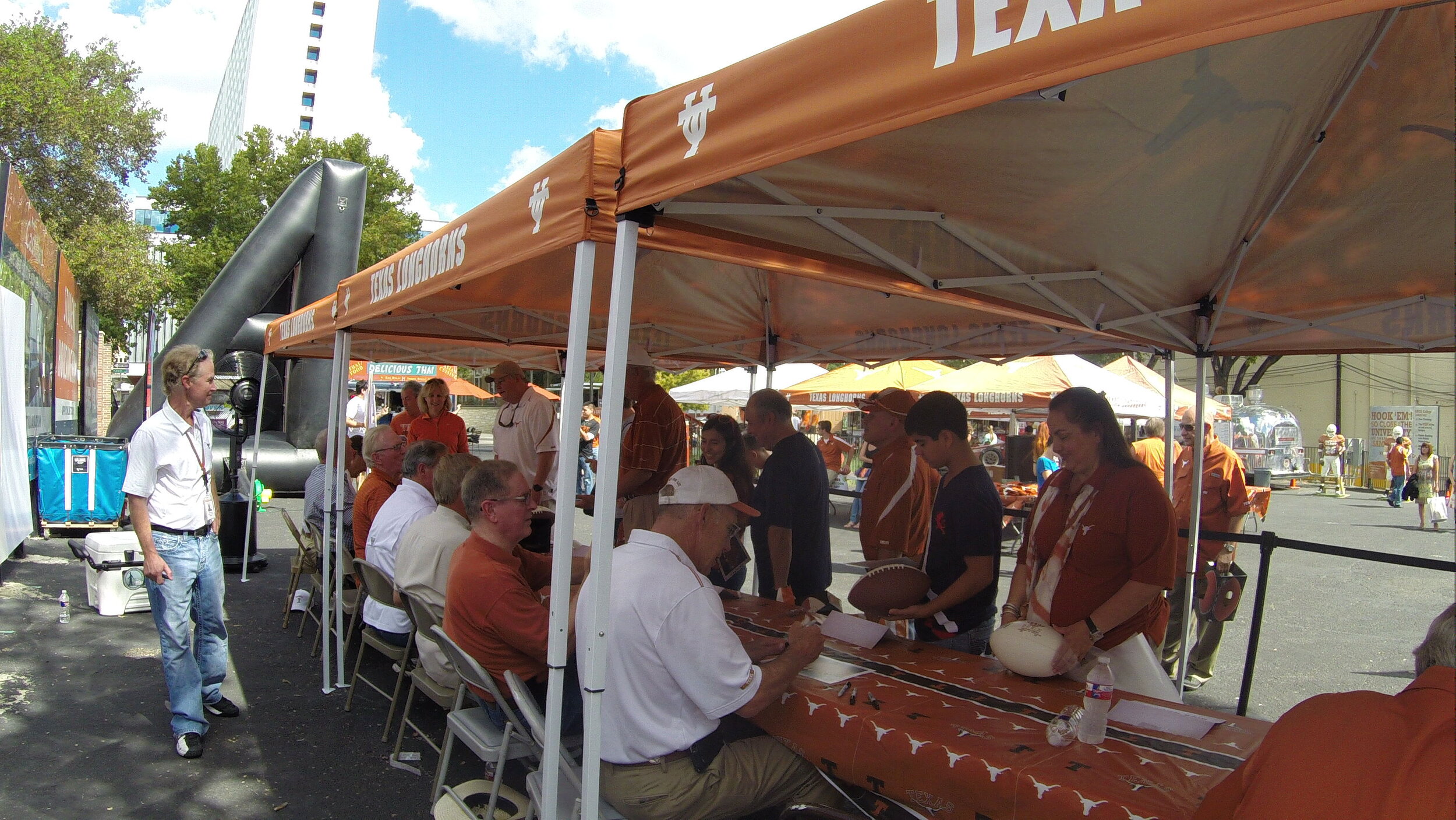 Fans in line for autographs